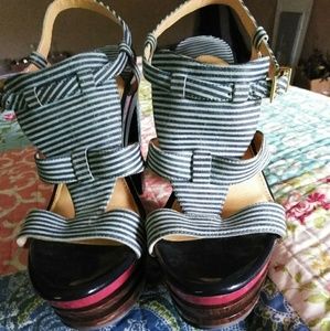 Gianni Bini Double Stacked Platform Leather Heels